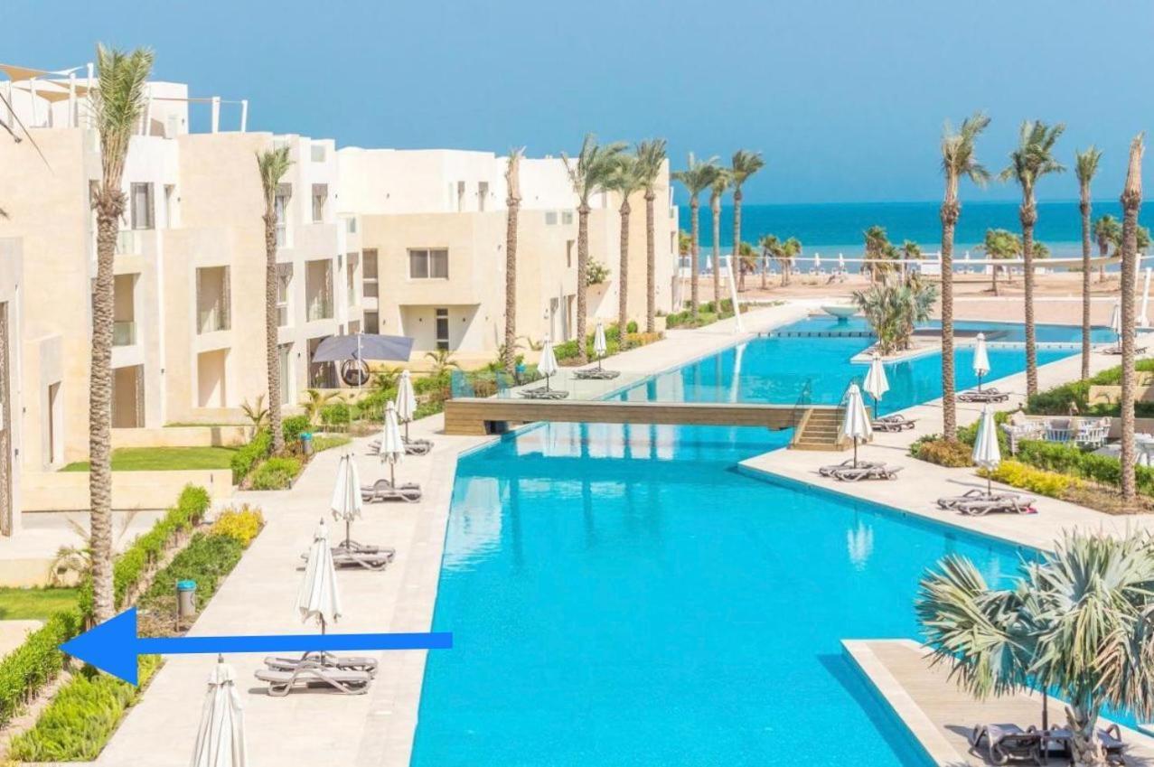 Апартаменти Fabulous Sea View 1 Bedroom & Private Garden To The Pool At Mangroovy